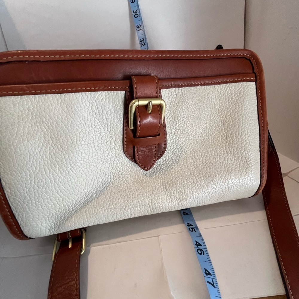 Liz Claiborne Brown and Cream Crossbody Bag - Picture 2 of 6